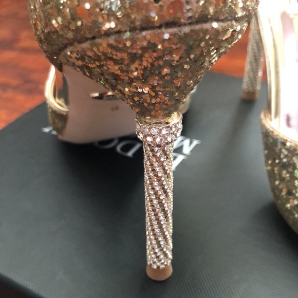 Badgley Mischka Ozara Glittered Evening Pump - Picture 3 of 7
